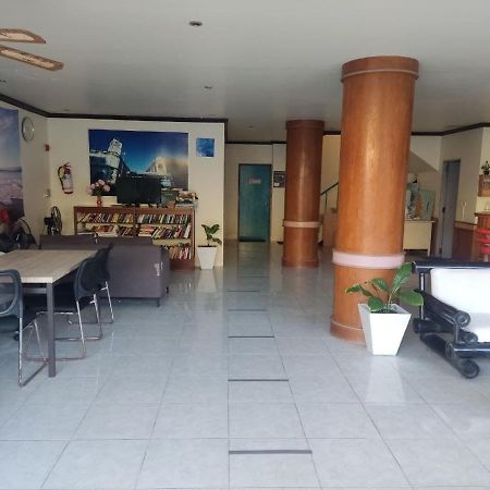 Holidays House Karon 외부 사진