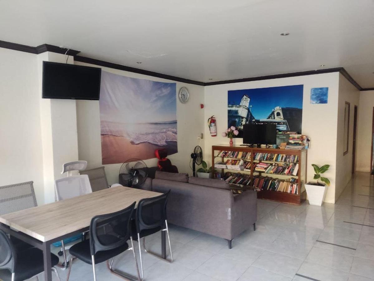 Holidays House Karon 외부 사진